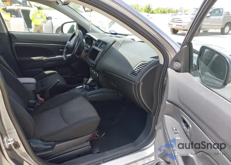 2017 Mitsubishi Outlander Sport 2.4 Se z USA, uszkodzony, nr VIN JA4AP3AW8HZ066530